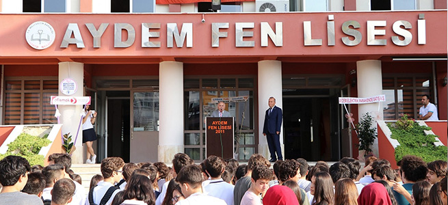 Türkiye’de ilk defa Aydem Fen Lisesi Öğrenci Pansiyonunda Hızlı İnternet Odaları