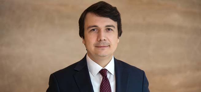Aydem Perakende, Aydem Enerji bünyesinde Aydın, Denizli ve Muğla illerinde 2 milyonu aşkın müşteriye, sürekli ve kaliteli hizmet sunmak amacıyla 2008'de kurulmuştur.